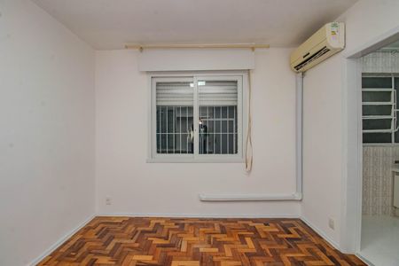 Sala de apartamento para alugar com 1 quarto, 47m² em Passo D’areia, Porto Alegre