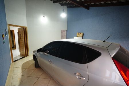 Casa à venda com 4 quartos, 300m² em Jardim Presidente, Goiânia