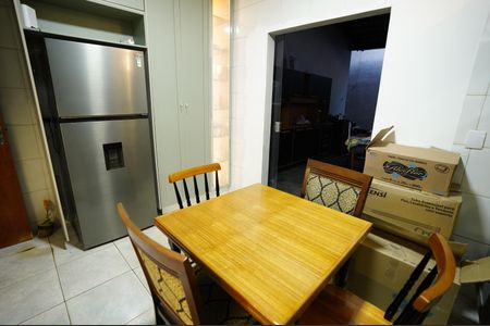 Casa à venda com 300m², 4 quartos e 4 vagas