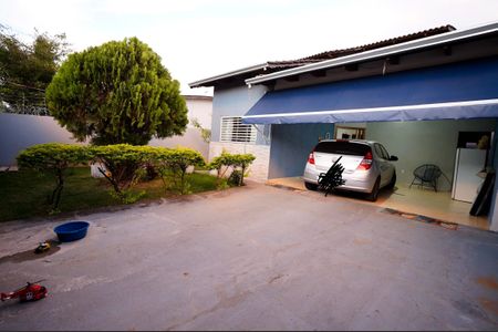 Casa à venda com 4 quartos, 300m² em Jardim Presidente, Goiânia