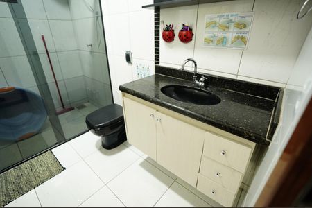 Casa à venda com 300m², 4 quartos e 4 vagas