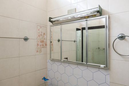 Casa para alugar com 111m², 2 quartos e 2 vagas Casa para alugar com 111m², 2 quartos e 2 vagasBanheiro