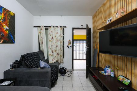 Sala de casa para alugar com 2 quartos, 111m² em Nucleo Residencial Isabela, Taboão da Serra