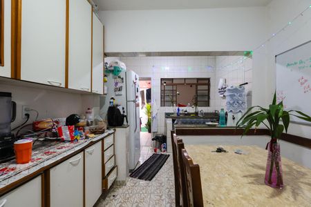 Casa para alugar com 111m², 2 quartos e 2 vagas Casa para alugar com 111m², 2 quartos e 2 vagasCozinha