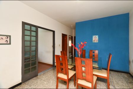 Casa para alugar com 300m², 3 quartos e 4 vagas Casa para alugar com 300m², 3 quartos e 4 vagasSala de Jantar