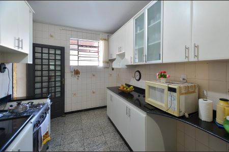 Casa para alugar com 300m², 3 quartos e 4 vagas Casa para alugar com 300m², 3 quartos e 4 vagasCozinha