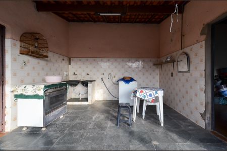 Casa para alugar com 300m², 3 quartos e 4 vagas Casa para alugar com 300m², 3 quartos e 4 vagasÁrea externa - Área de Serviço