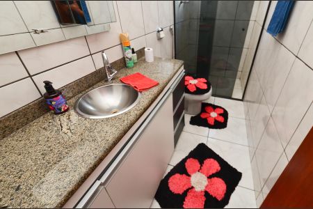 Casa para alugar com 300m², 3 quartos e 4 vagas Casa para alugar com 300m², 3 quartos e 4 vagasBanheiro Social
