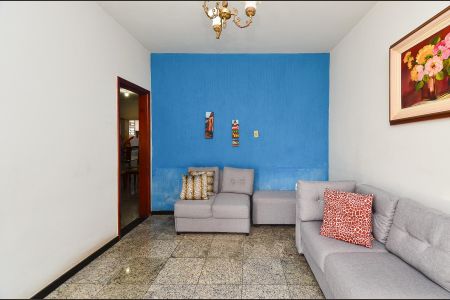 Casa para alugar com 300m², 3 quartos e 4 vagas Casa para alugar com 300m², 3 quartos e 4 vagasSala de Estar
