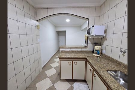 Cozinha de apartamento para alugar com 2 quartos, 139m² em Balneario Flórida, Praia Grande