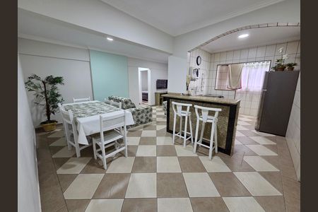 Sala de apartamento para alugar com 2 quartos, 139m² em Balneario Flórida, Praia Grande