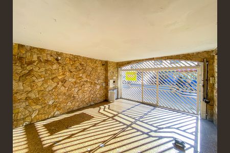 Casa à venda com 158m², 4 quartos e 2 vagas Casa à venda com 158m², 4 quartos e 2 vagasGaragem
