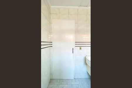 Casa à venda com 158m², 4 quartos e 2 vagas Casa à venda com 158m², 4 quartos e 2 vagasBanheiro Social
