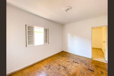 Casa à venda com 158m², 4 quartos e 2 vagas Casa à venda com 158m², 4 quartos e 2 vagasQuarto 2