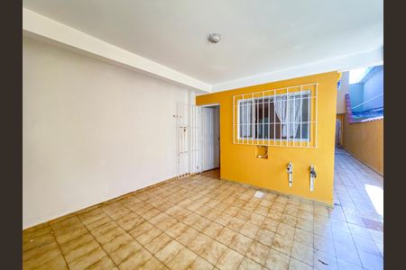 Casa à venda com 158m², 4 quartos e 2 vagas Casa à venda com 158m², 4 quartos e 2 vagasQuintal