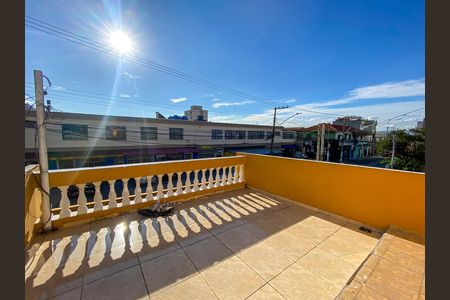 Casa à venda com 158m², 4 quartos e 2 vagas Casa à venda com 158m², 4 quartos e 2 vagasVaranda da Suíte
