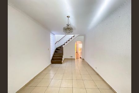 Casa à venda com 158m², 4 quartos e 2 vagas Casa à venda com 158m², 4 quartos e 2 vagasSala