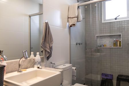 Apartamento à venda com 66m², 2 quartos e 2 vagas Apartamento à venda com 66m², 2 quartos e 2 vagasBanheiro da Suíte 2