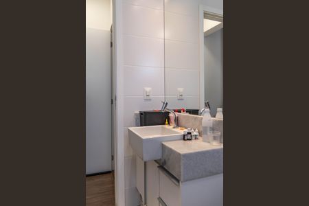 Apartamento à venda com 66m², 2 quartos e 2 vagas Apartamento à venda com 66m², 2 quartos e 2 vagasBanheiro da Suíte 2