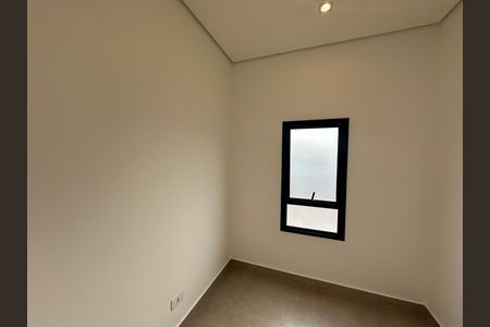 Casa de condomínio à venda com 145m², 3 quartos e 2 vagas Casa de condomínio à venda com 145m², 3 quartos e 2 vagasCloset da suíte 1
