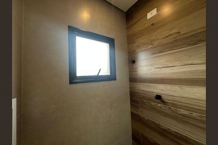 Casa de condomínio à venda com 145m², 3 quartos e 2 vagas Casa de condomínio à venda com 145m², 3 quartos e 2 vagasBanheiro da Suíte 1