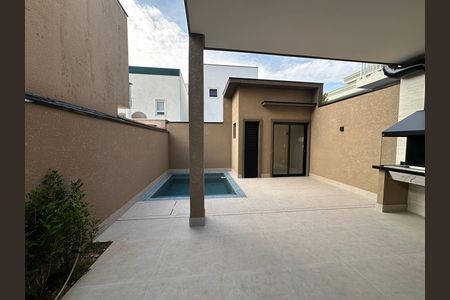 Casa de condomínio à venda com 145m², 3 quartos e 2 vagas Casa de condomínio à venda com 145m², 3 quartos e 2 vagasChurrasqueira