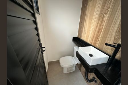Casa de condomínio à venda com 145m², 3 quartos e 2 vagas Casa de condomínio à venda com 145m², 3 quartos e 2 vagasBanheiro Social