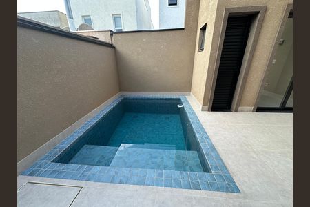 Casa de condomínio à venda com 145m², 3 quartos e 2 vagas Casa de condomínio à venda com 145m², 3 quartos e 2 vagasPiscina