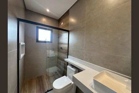 Casa de condomínio à venda com 145m², 3 quartos e 2 vagas Casa de condomínio à venda com 145m², 3 quartos e 2 vagasBanheiro da Suíte 1