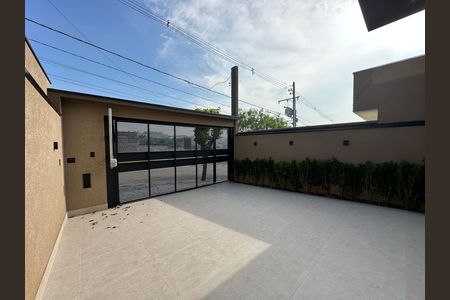 Casa de condomínio à venda com 145m², 3 quartos e 2 vagas Casa de condomínio à venda com 145m², 3 quartos e 2 vagasGaragem