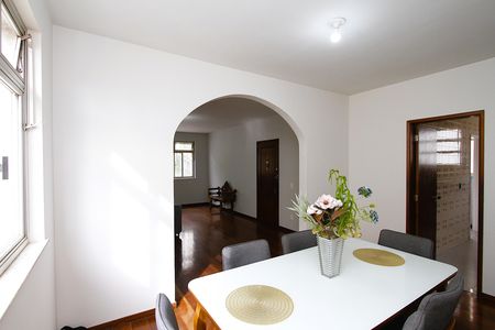 Apartamento à venda com 170m², 4 quartos e 4 vagasCopa
