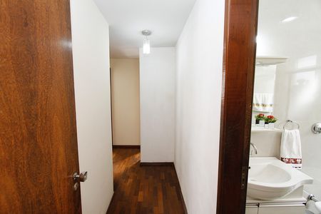 Apartamento à venda com 170m², 4 quartos e 4 vagasCorredor