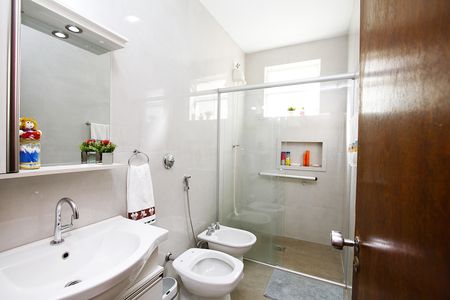 Apartamento à venda com 170m², 4 quartos e 4 vagasBanheiro Social