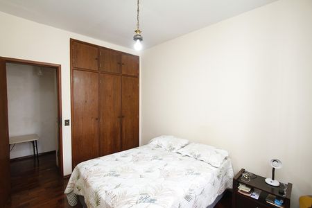 Apartamento à venda com 170m², 4 quartos e 4 vagasQuarto 2
