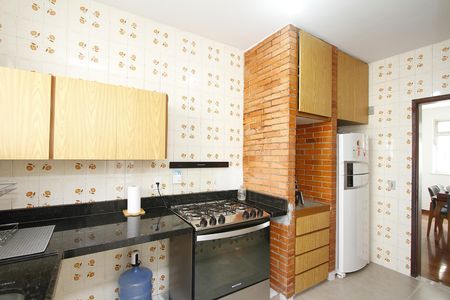 Apartamento à venda com 170m², 4 quartos e 4 vagasCozinha