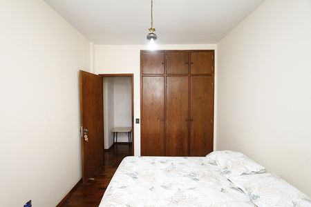 Apartamento à venda com 170m², 4 quartos e 4 vagasQuarto 2