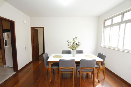 Apartamento à venda com 170m², 4 quartos e 4 vagasCopa
