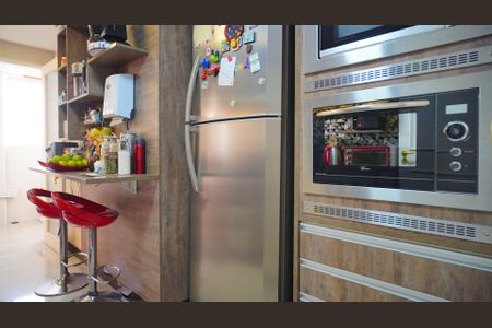 Apartamento à venda com 215m², 2 quartos e 2 vagas Apartamento à venda com 215m², 2 quartos e 2 vagasCozinha