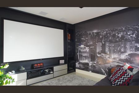 Apartamento à venda com 215m², 2 quartos e 2 vagas Apartamento à venda com 215m², 2 quartos e 2 vagasCinema