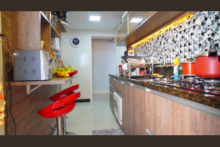 Apartamento à venda com 215m², 2 quartos e 2 vagas Apartamento à venda com 215m², 2 quartos e 2 vagasCozinha