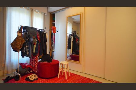 Apartamento à venda com 215m², 2 quartos e 2 vagas Apartamento à venda com 215m², 2 quartos e 2 vagasCloset