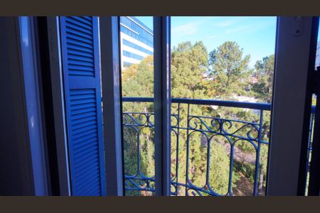 Apartamento à venda com 215m², 2 quartos e 2 vagas Apartamento à venda com 215m², 2 quartos e 2 vagasSacada da suite