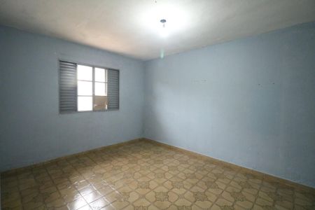 Casa para alugar com 384m², 2 quartos e 5 vagas Casa para alugar com 384m², 2 quartos e 5 vagasCasa dos Fundos