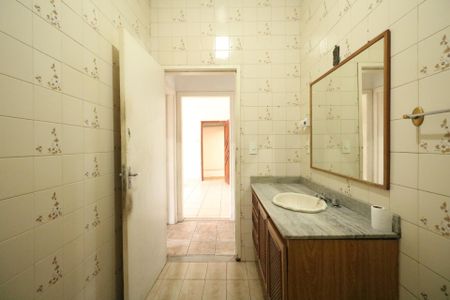 Casa para alugar com 384m², 2 quartos e 5 vagas Casa para alugar com 384m², 2 quartos e 5 vagasBanheiro