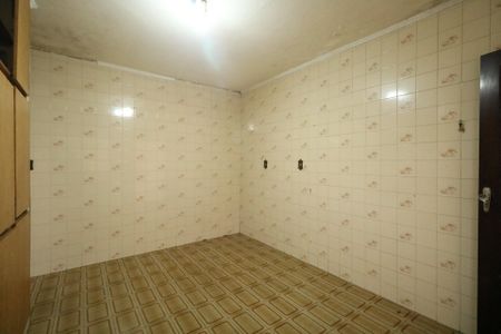 Casa para alugar com 384m², 2 quartos e 5 vagas Casa para alugar com 384m², 2 quartos e 5 vagasCasa dos Fundos