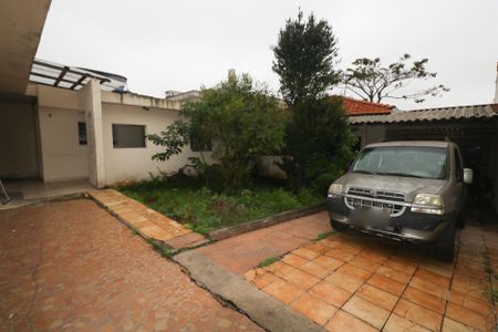Casa para alugar com 384m², 2 quartos e 5 vagas Casa para alugar com 384m², 2 quartos e 5 vagasQuintal e Garagem