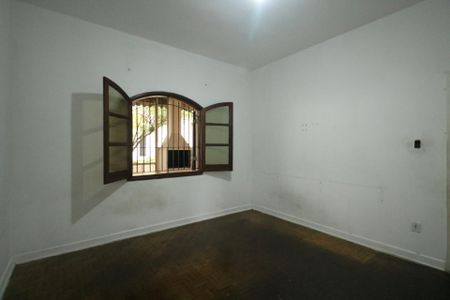 Casa para alugar com 384m², 2 quartos e 5 vagas Casa para alugar com 384m², 2 quartos e 5 vagasQuarto 2