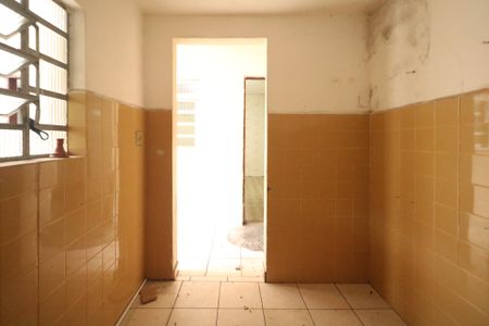 Casa para alugar com 384m², 2 quartos e 5 vagas Casa para alugar com 384m², 2 quartos e 5 vagasCasa dos Fundos