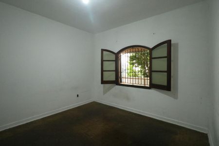 Casa para alugar com 384m², 2 quartos e 5 vagas Casa para alugar com 384m², 2 quartos e 5 vagasQuarto 2