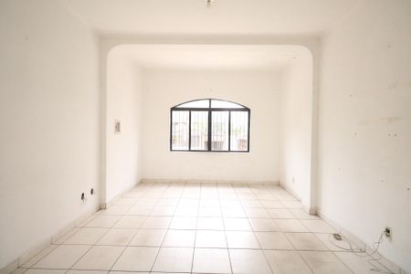 Casa para alugar com 384m², 2 quartos e 5 vagas Casa para alugar com 384m², 2 quartos e 5 vagasSala